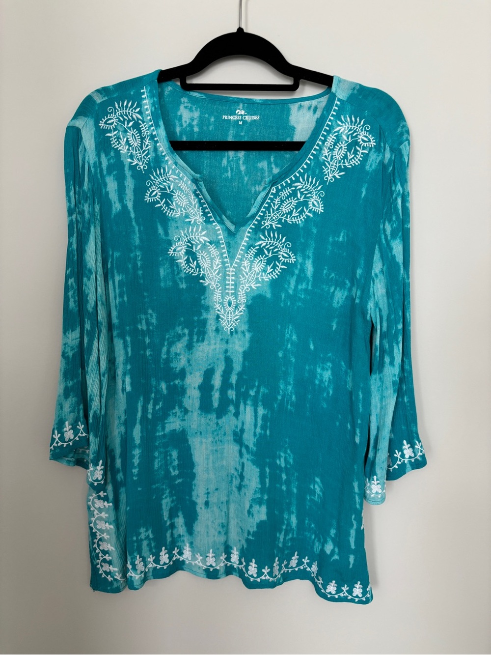 Princess Cruises Teal Embroidered V-Neck Women's Top Size M - PTP 22” Length 29”